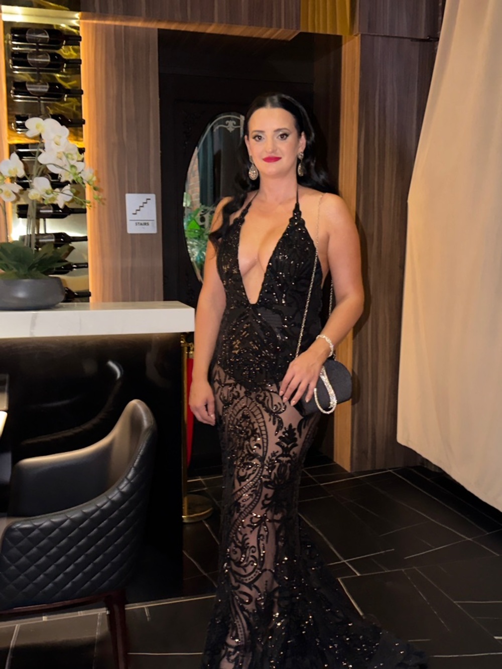 Raffaela - Black
BY ALAMOUR - Picture 6 of 8